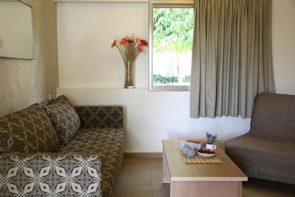 Eilot Kibbutz Country Eilat